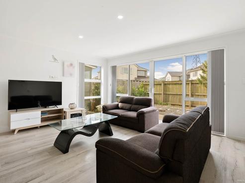 14 Kauri Heart Avenue, Takanini