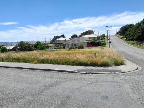 27 Flagstaff Road, Bluff