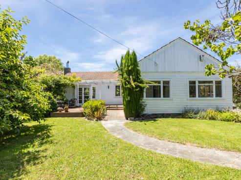 7 Plassey Street, Havelock North