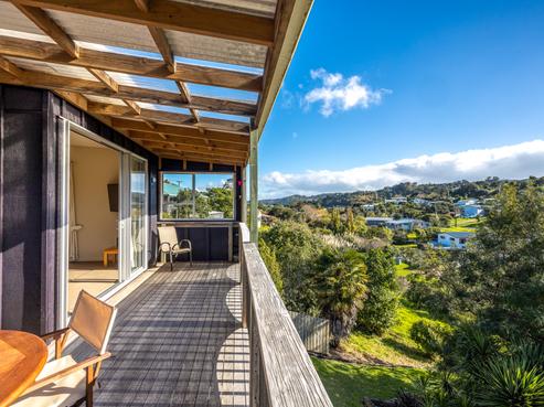 23 Ocean Road, Surfdale