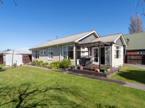 129 Vagues Road, Northcote