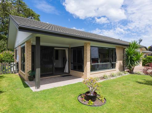 9 Coulston Place, Riverdale