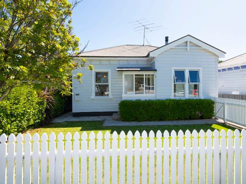341 Aberdeen Road, Gisborne