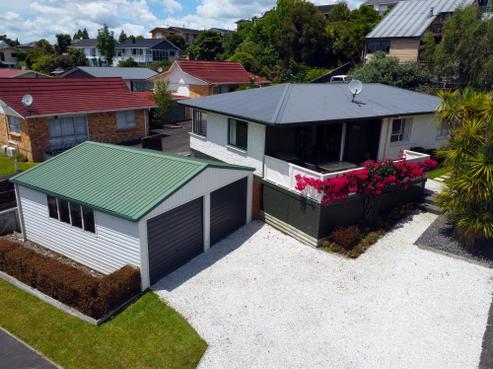 77 Bremworth Avenue, Dinsdale