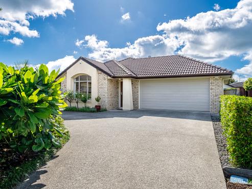 6 Aviara Court, Northpark
