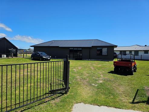 171 Harbour Drive, Matarangi