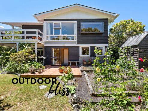 18 Harewood Grove, Pinehaven