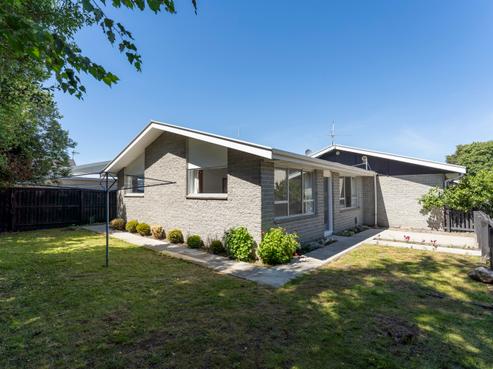 4/139 Huxley Street, Sydenham