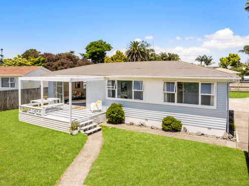 6 Brennan Avenue, Te Atatu Peninsula