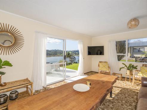 8 Patton Place, Tairua