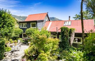 33 Morgans Road, Akaroa