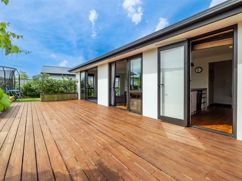 16 Stern Crescent, Rolleston