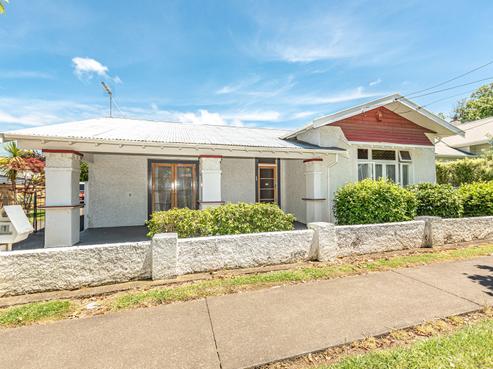 1 Parkes Avenue, Saint Johns Hill