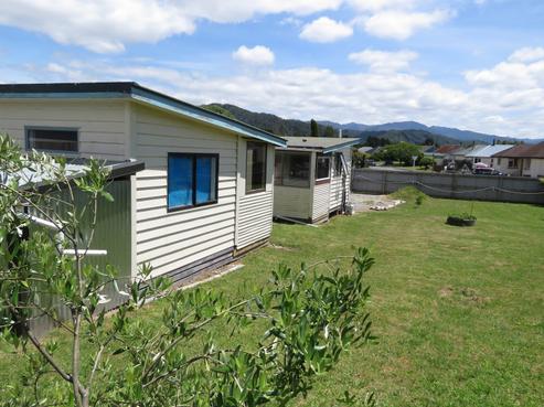 23 Plaskett Street, Reefton