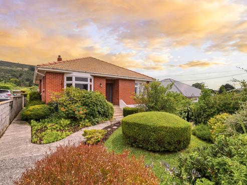 16 Derwent Street, Helensburgh