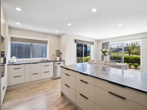 17 Mayfly Grove, Nukuhau