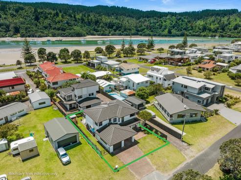 502A Harbour View Road, Whangamata