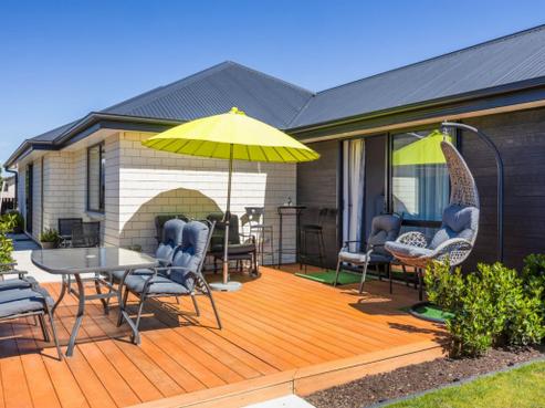 16 Quinn Crescent, Woodend