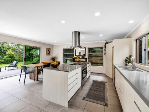 72E Wairau Road, Oakura