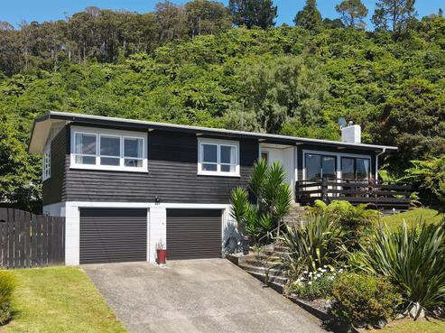 6 Hawk Place, Selwyn Heights