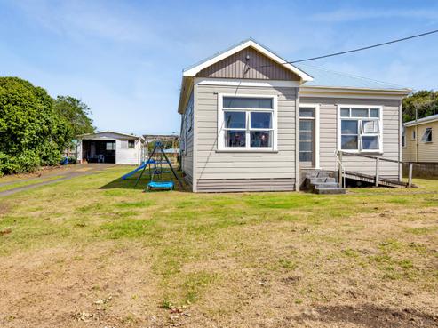 64 Puriri Street, Hawera