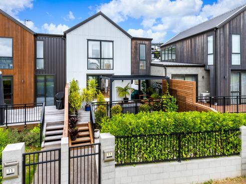 77 Bonair Crescent, Silverdale