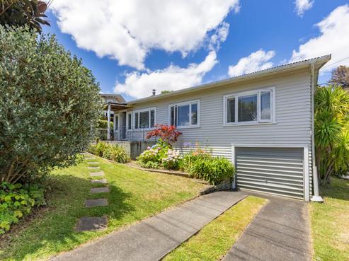 4 Highland Avenue, Titirangi