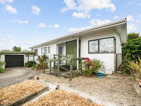 2/13 Trinidad Road, Sunnynook
