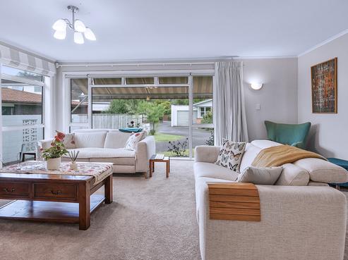 32 Chesterman Road, Riverlea