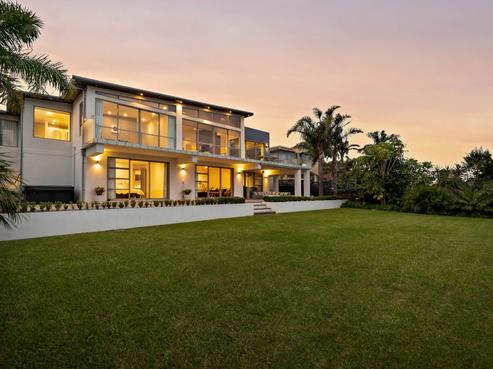 17 Courtneys, West Harbour