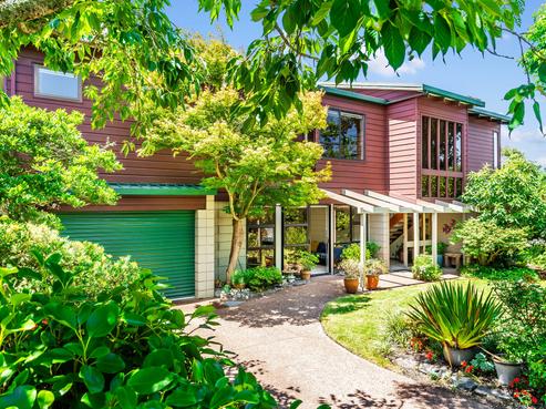 7 Helvetia Drive, Browns Bay