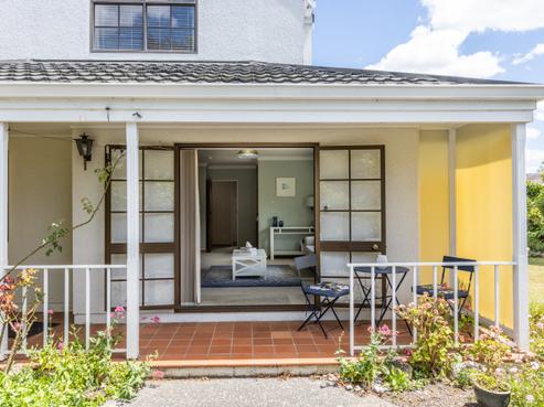 2/22 Middle Road, Havelock North