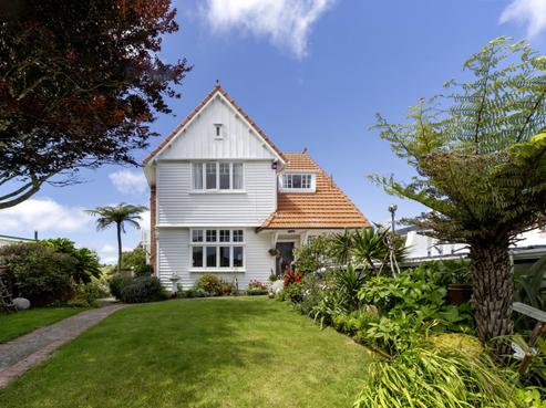 14 Chamberlain Road, Karori