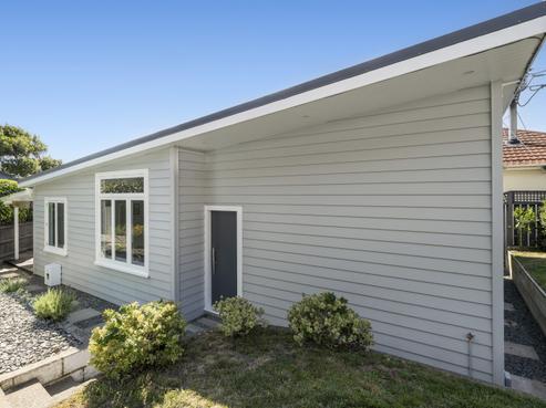 203 Sutherland Road, Lyall Bay