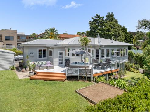 6A Waikareao Way, Brookfield