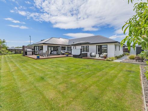 5 Barton Fields Drive, Lincoln