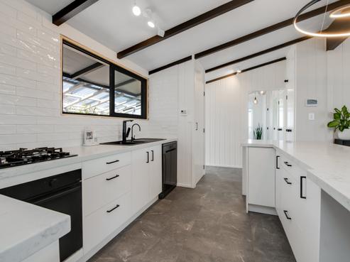 328 Whangaparaoa Road, Stanmore Bay
