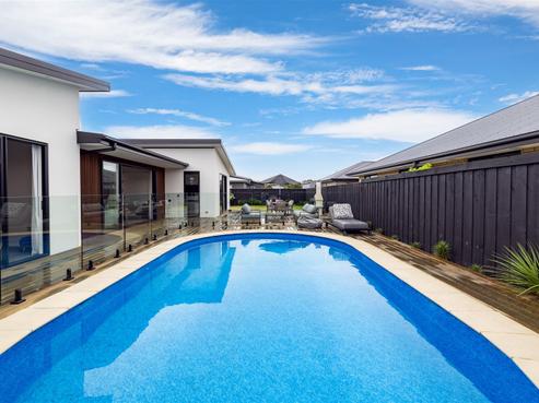 7 Picadilly Avenue, Casebrook