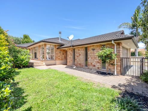 32 Maybole Drive, Flat Bush