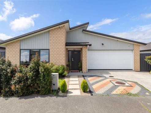 6 Grandifolia Road, Takanini