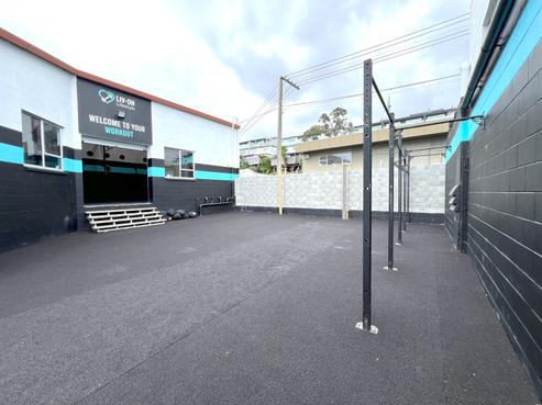 3/744 Beach Road, Browns Bay