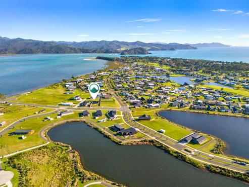 4 Kotare Way, Matarangi