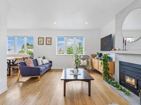 2 Parahaki Street, Regent