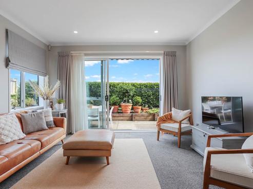 16 Ara Kakara Avenue, Huapai