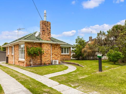 16 Ward Crescent, Te Atatu Peninsula