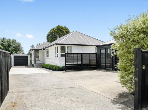 47 Montgomery Crescent, Bader