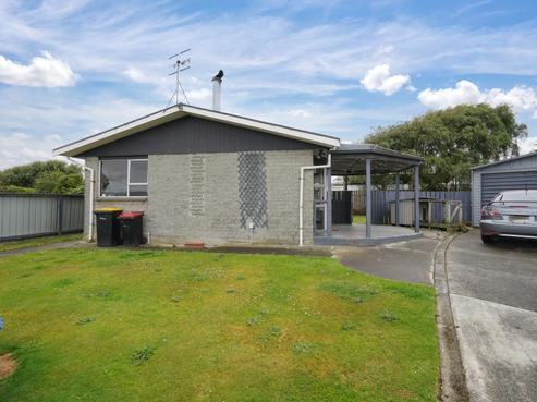 26 Iona Court, Strathern