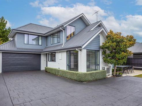 18B Blighs Road, Strowan