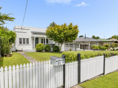 32 Bellevue Road, Brookfield