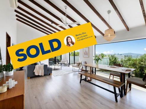 2/199 Glenfield Road, Hillcrest